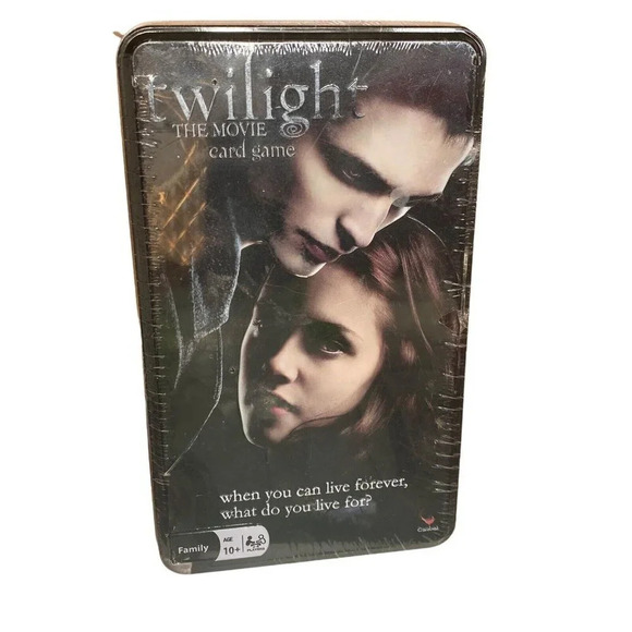 TWILIGHT The Movie Card Game Cardinal 2009 Tin Metal Box Ages 10 and Up New - Picture 1 of 3
